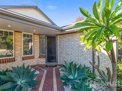 19 Bonannella Entrance, Sinagra WA 6065