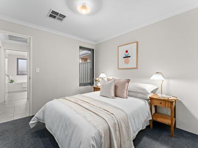 2/2 Pinnacle Road, Coogee WA 6166