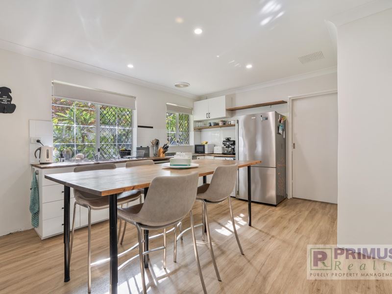 2/3 Thelma Street, Como WA 6152