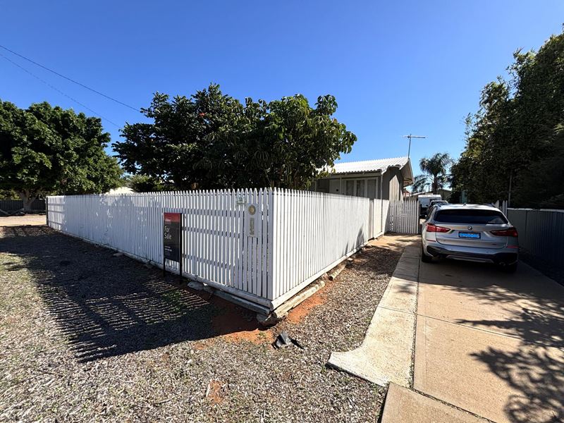 12 McNish Street, South Carnarvon