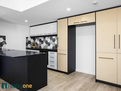 303/14 Cecil Avenue, Cannington WA 6107