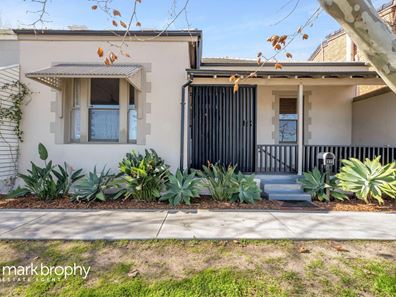 132 Marine Terrace, South Fremantle WA 6162