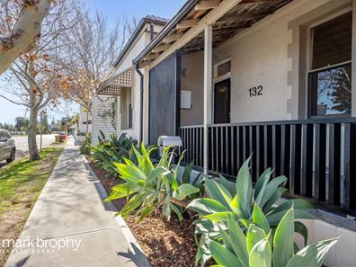 132 Marine Terrace, South Fremantle WA 6162