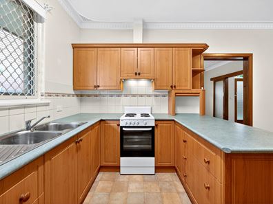53 Stratton Street, Hamilton Hill WA 6163