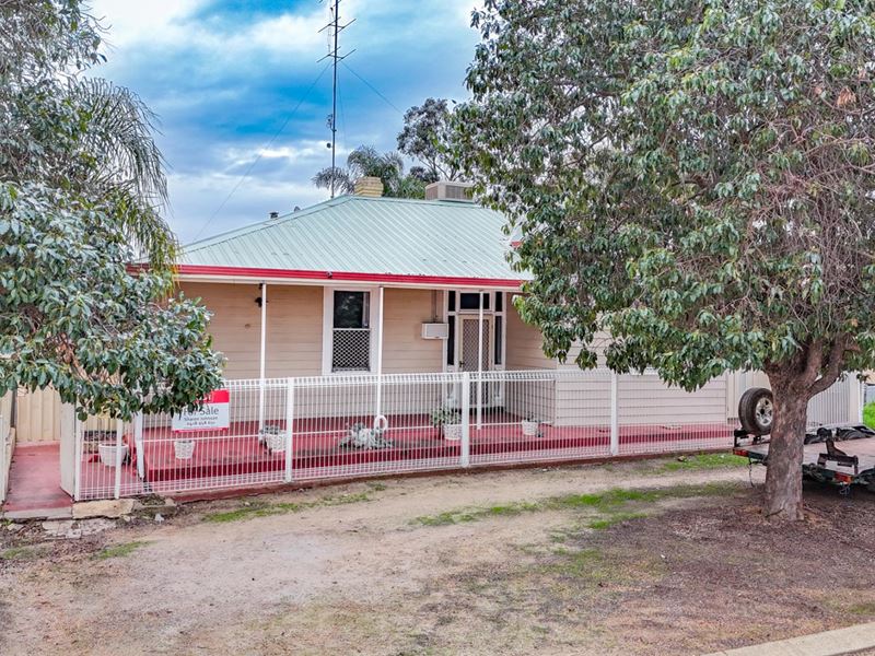 86 Kennedy Street, Northam WA 6401
