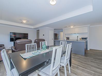 17 Wintergreen Way, Bullsbrook WA 6084
