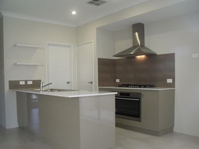 34 Santapola App, Alkimos WA 6038