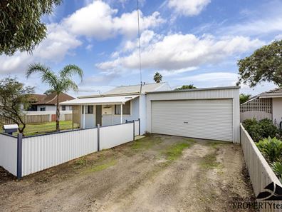 225 Second Street, Wonthella WA 6530
