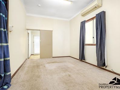 225 Second Street, Wonthella WA 6530