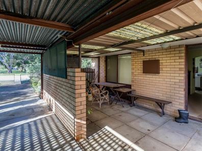 11 Townsend Street, Armadale WA 6112