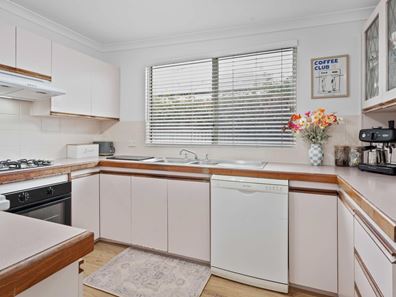 146A Hare Street, Lamington WA 6430