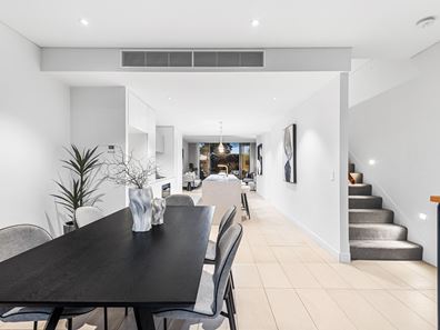 105/2 Tiger Way, Claremont WA 6010