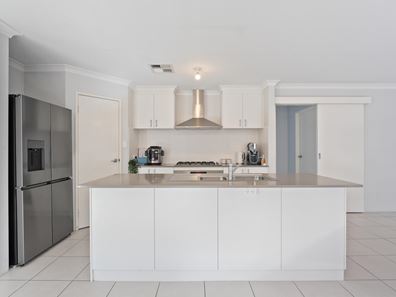 2 Acland Road, Baldivis WA 6171