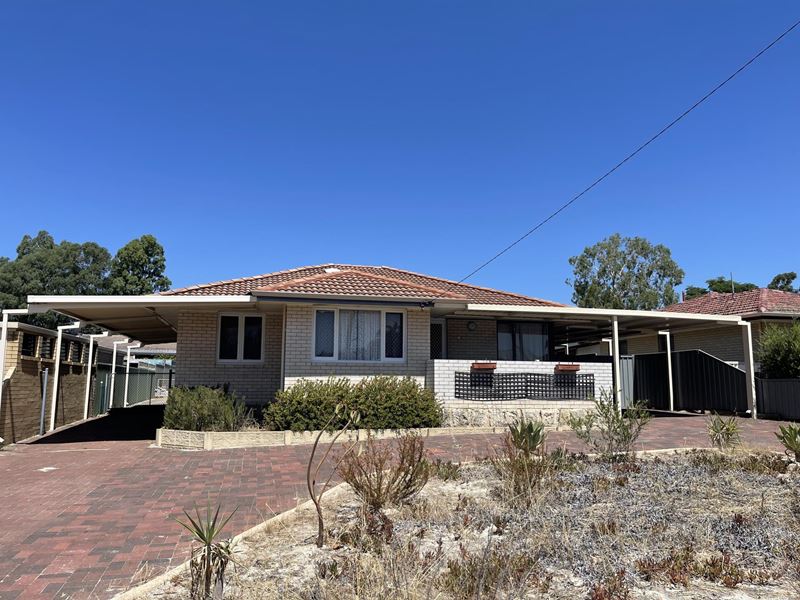 18 Sturtridge Road, Lockridge WA 6054
