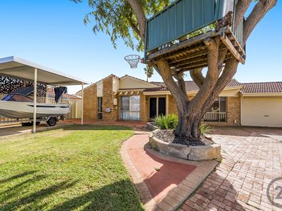 16 Hanson Way, Dudley Park WA 6210