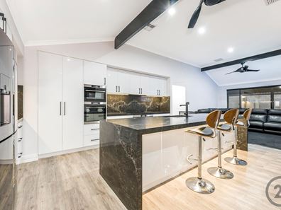 30 Southmead Green, Erskine WA 6210