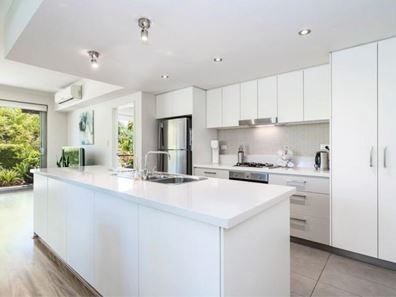 16/1 Bremer Promenade, East Perth WA 6004