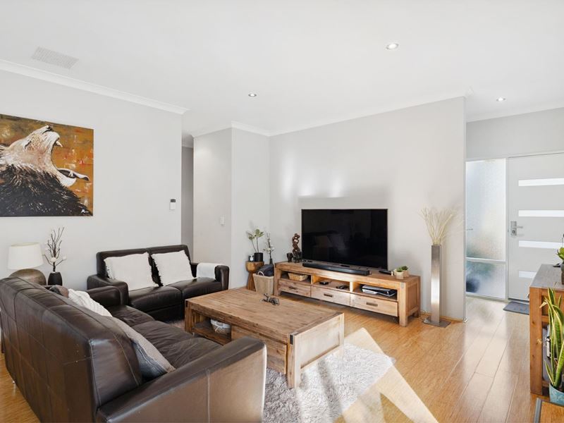 10A Lilacdale Road, Innaloo WA 6018