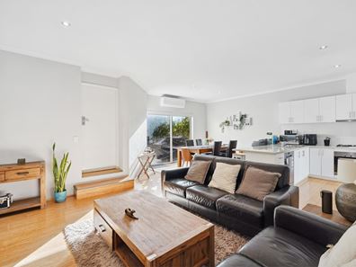 10A Lilacdale Road, Innaloo WA 6018