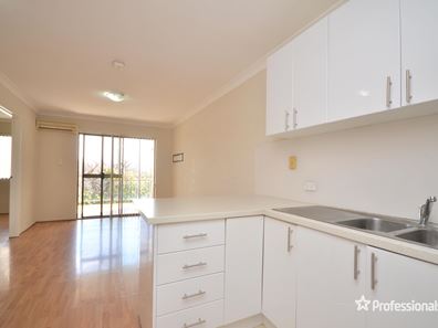 18/22 King George Street, Victoria Park WA 6100