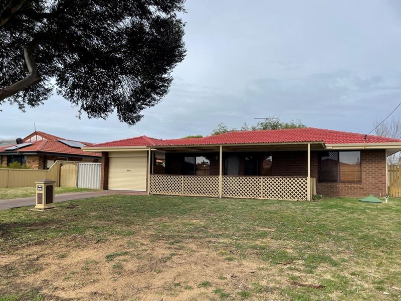 10 wooramel way, Cooloongup WA 6168