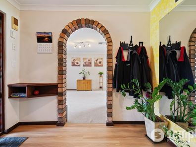 24 Nerida Way, Parkwood WA 6147