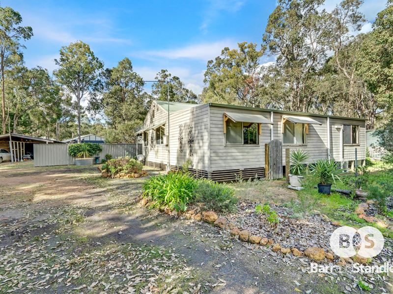 6 Moore Road, Wilga WA 6243