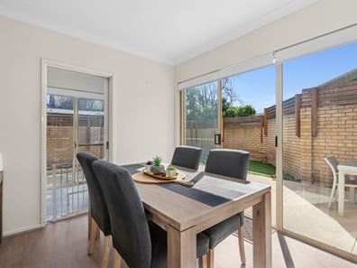 2/54 Hubble Street, East Fremantle WA 6158