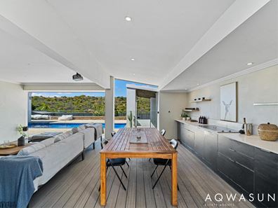 100 Crystaluna Drive, Golden Bay WA 6174