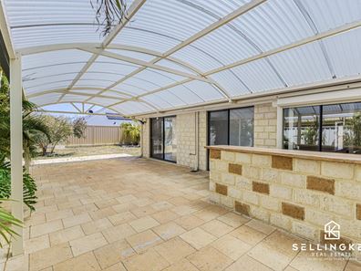1 Greenwich Parade, Canning Vale WA 6155