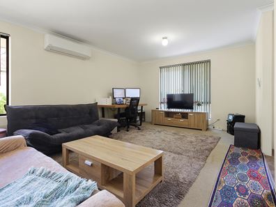 16 Gibb Road, Waikiki WA 6169