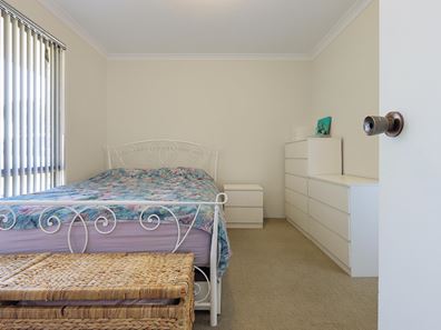 16 Gibb Road, Waikiki WA 6169