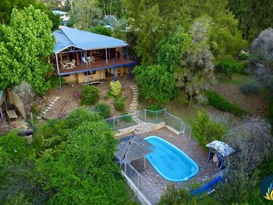 204 Peet Road, Roleystone WA 6111