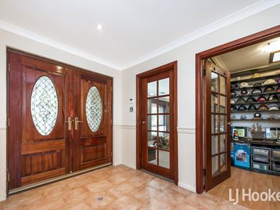 16 Pimelia Grove, Thornlie WA 6108