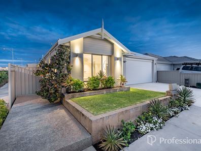 35 Dolphin Drive, Alkimos WA 6038