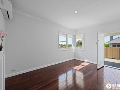 3 Regan Street, Coolbellup WA 6163