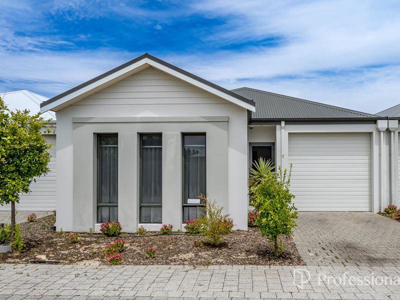 2/18 Axbridge Grange, Alkimos WA 6038