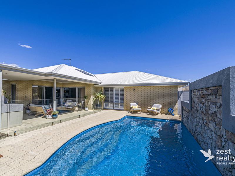 15 Tallering Way, Golden Bay WA 6174