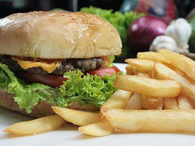 Food/Hospitality - Business for Sale: Thriving Franchise Café with Liquor Licence in Mandurah's Premier Shopping Centre