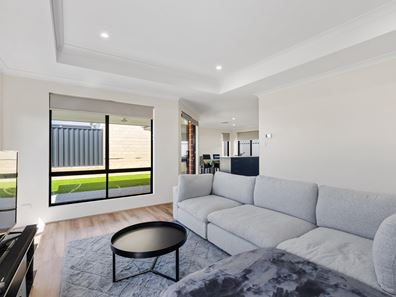 15 Perinone Glade, Brabham WA 6055