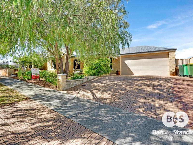 3 Madigan Road, Dalyellup WA 6230