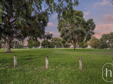 31A Wicklow Circle, Darch WA 6065