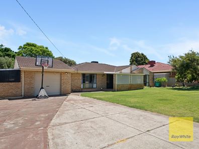 3 Calliandra Way, Forrestfield WA 6058