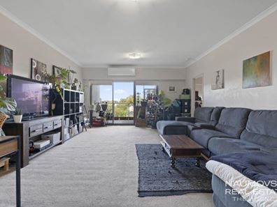 16/1 Walsh Loop, Joondalup WA 6027