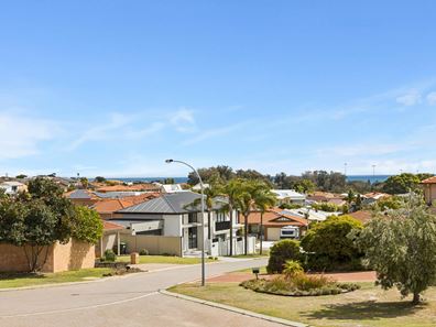 9 Mackerel Court, Sorrento WA 6020