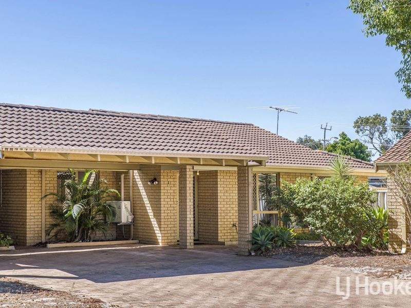 2/20 Charlton Place, Thornlie WA 6108