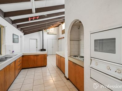 5 Sovereign Drive, Two Rocks WA 6037