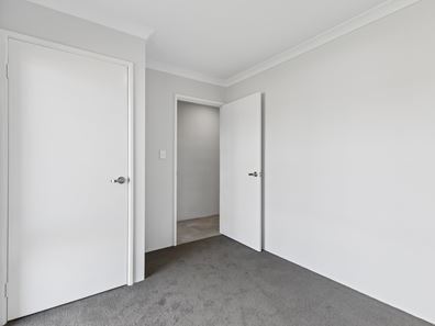 4 Erin Way, Midvale WA 6056