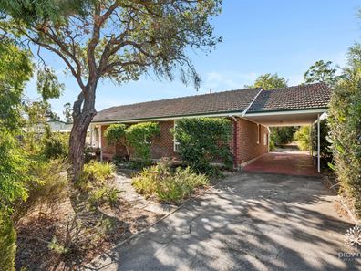 52 Heath Road, Kalamunda WA 6076