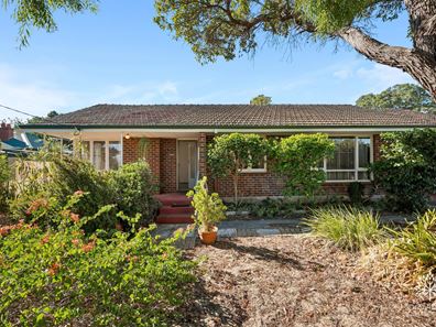 52 Heath Road, Kalamunda WA 6076